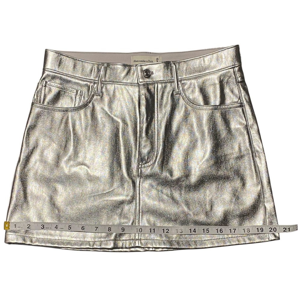Abercrombie & Fitch Metallic Silver Faux Leather Mini Skirt Womens Size 28/6 - Picture 5 of 8